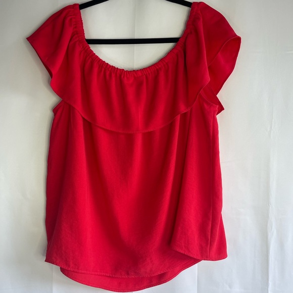 BOLD elements Vibrant Red Ruffle Blouse - Picture 5 of 6